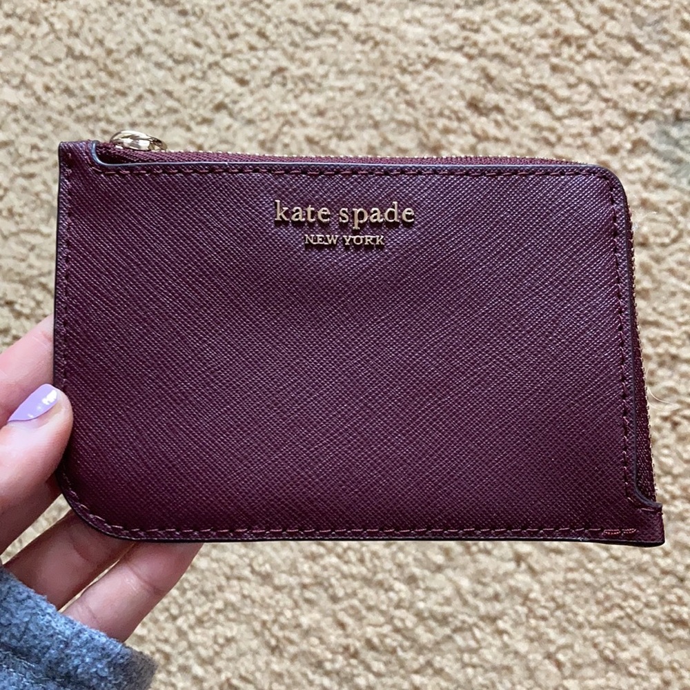 Kate Spade Med. L-zip Card Holder- Cherrywood NWT - Picture 3 of 5